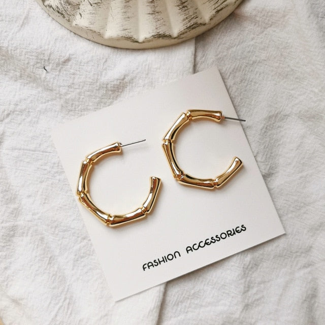 South Korea 2019 C shape deformation geometry golden metal retro geometric earrings pendant earrings girls wedding gift