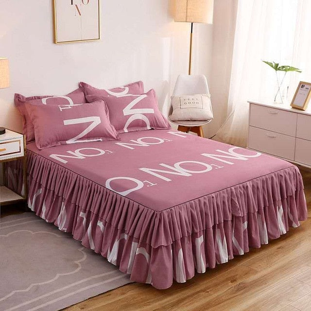 Fashion Bed Sheet+ 2pcs Pillow covers